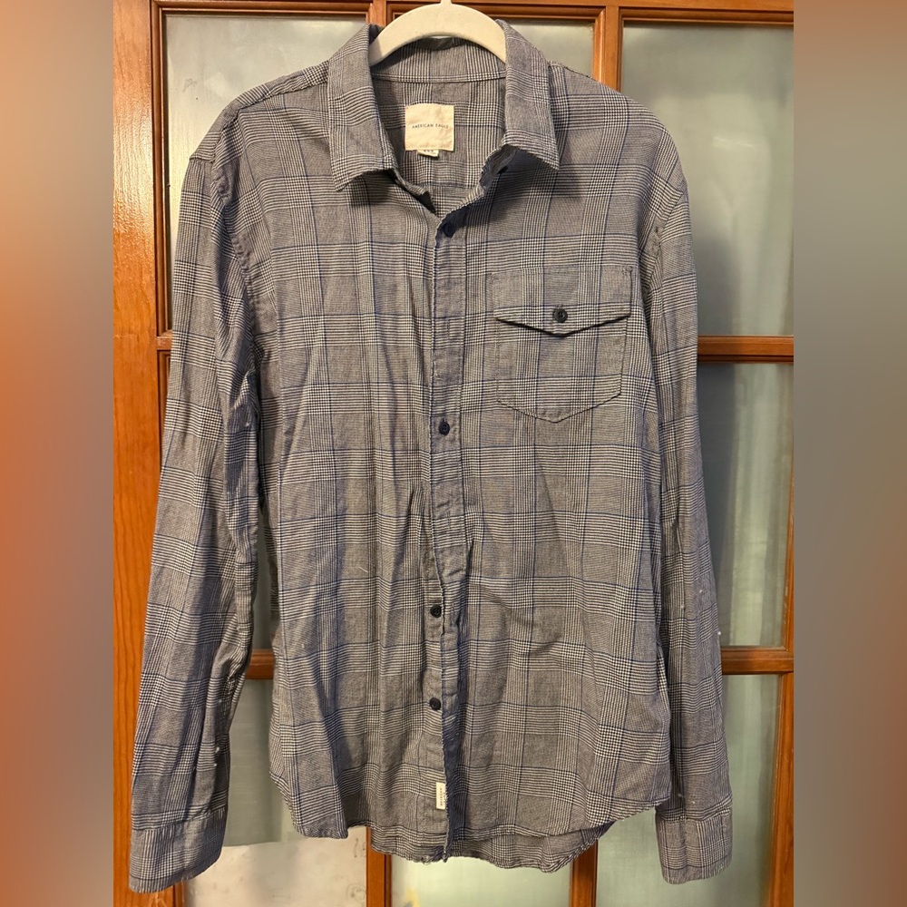 American Eagle Plaid Button Down Shirt